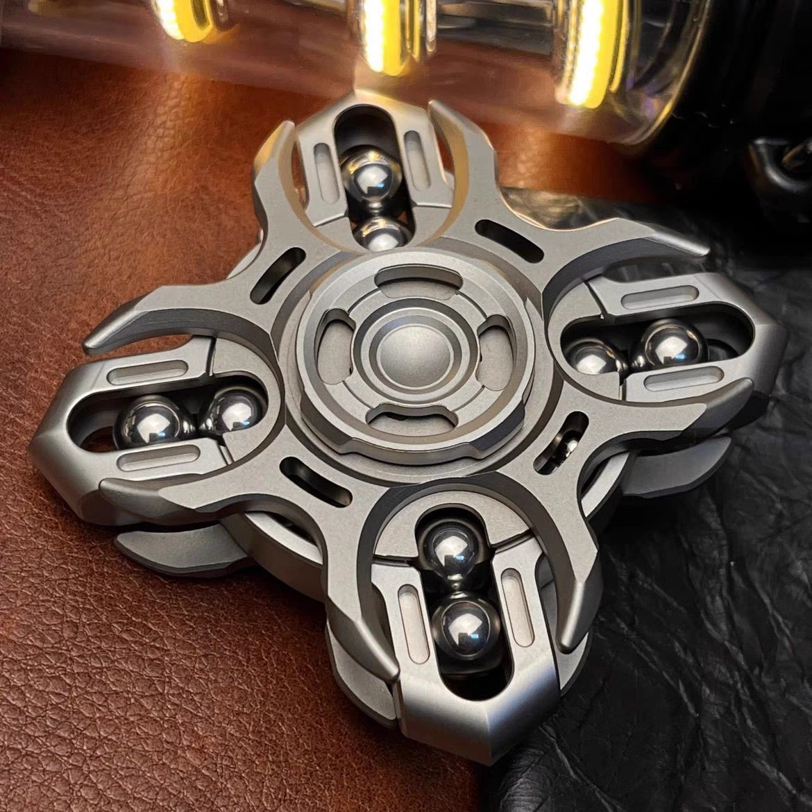 Oracle Tuning Fork Fidget Spinner – EDC de acero inoxidable y titanio